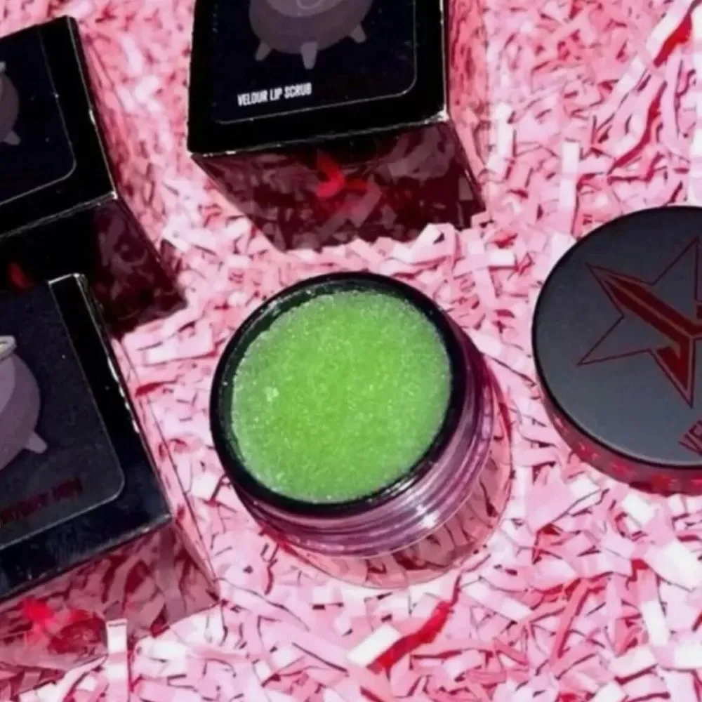 NIB Jeffree Star Green Sugar Velour Lip Scrub Witches Brew Vegan Cruelty-free